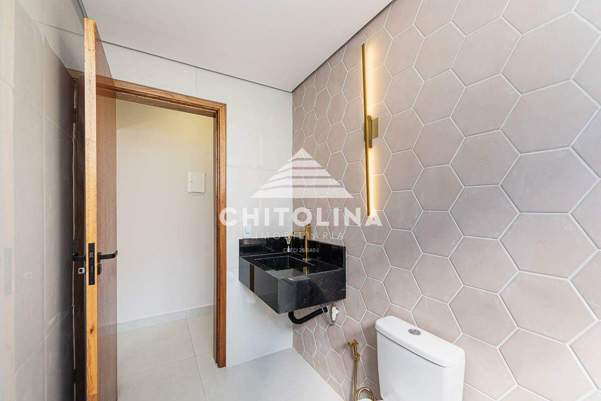 Casa à venda no Vila Carolina: 