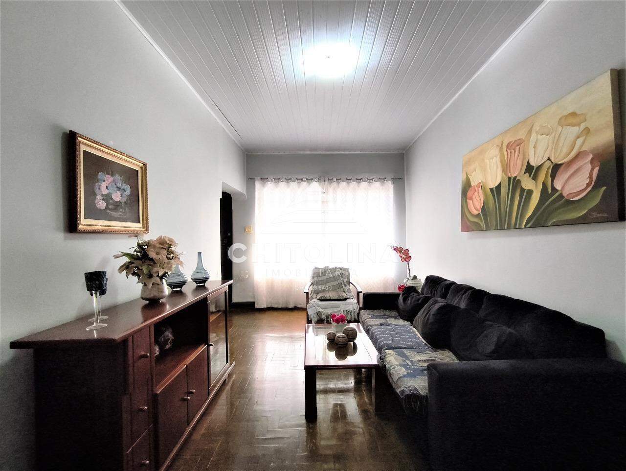 Casa à venda no Centro: 