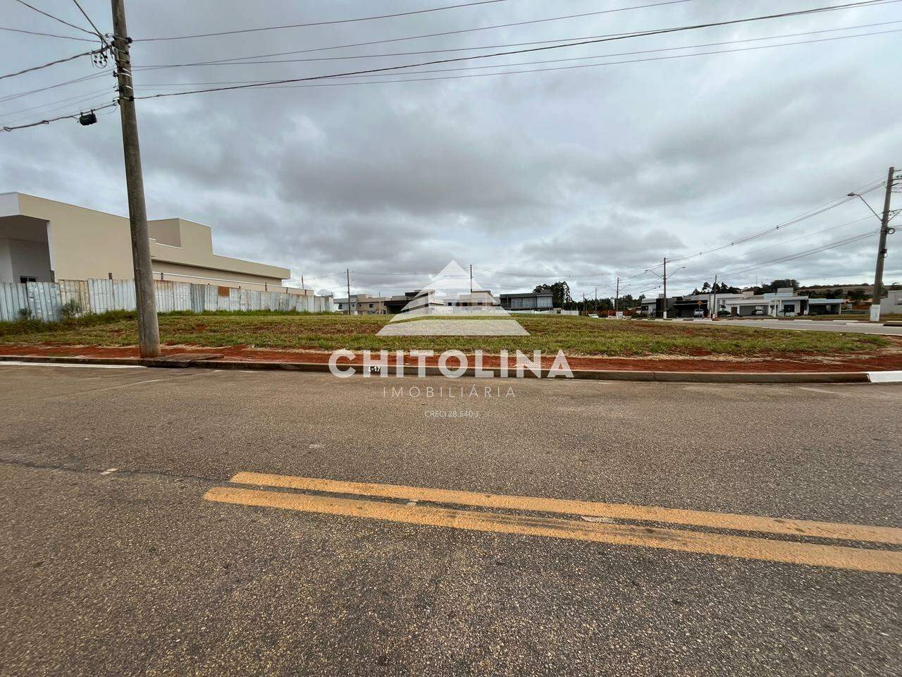 Terreno à venda no Loteamento Residencial Golden Ville: 