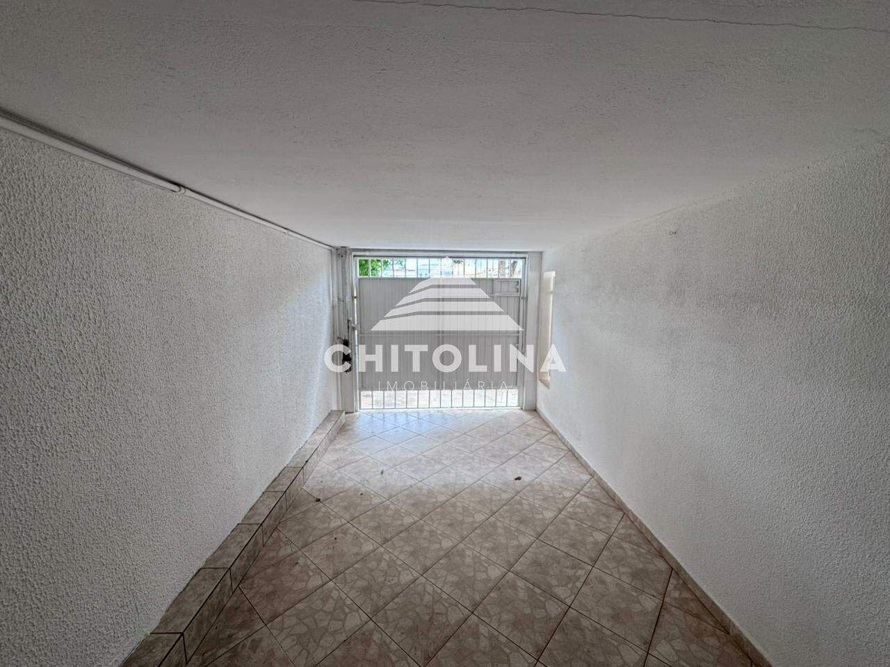 Casa comercial para aluguel no Jardim Marabá: 