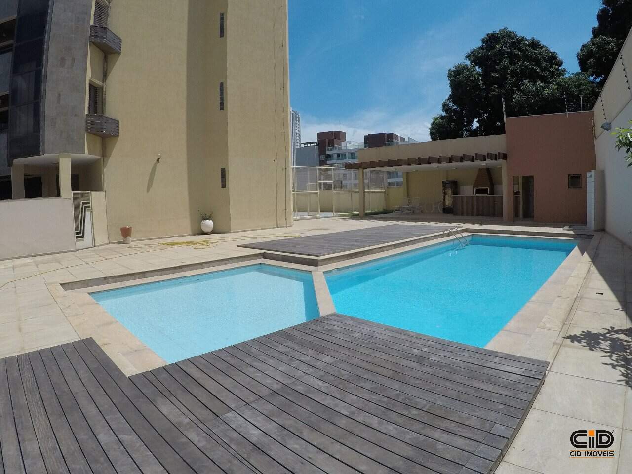 Apartamento à venda com 3 quartos, 245m² - Foto 32