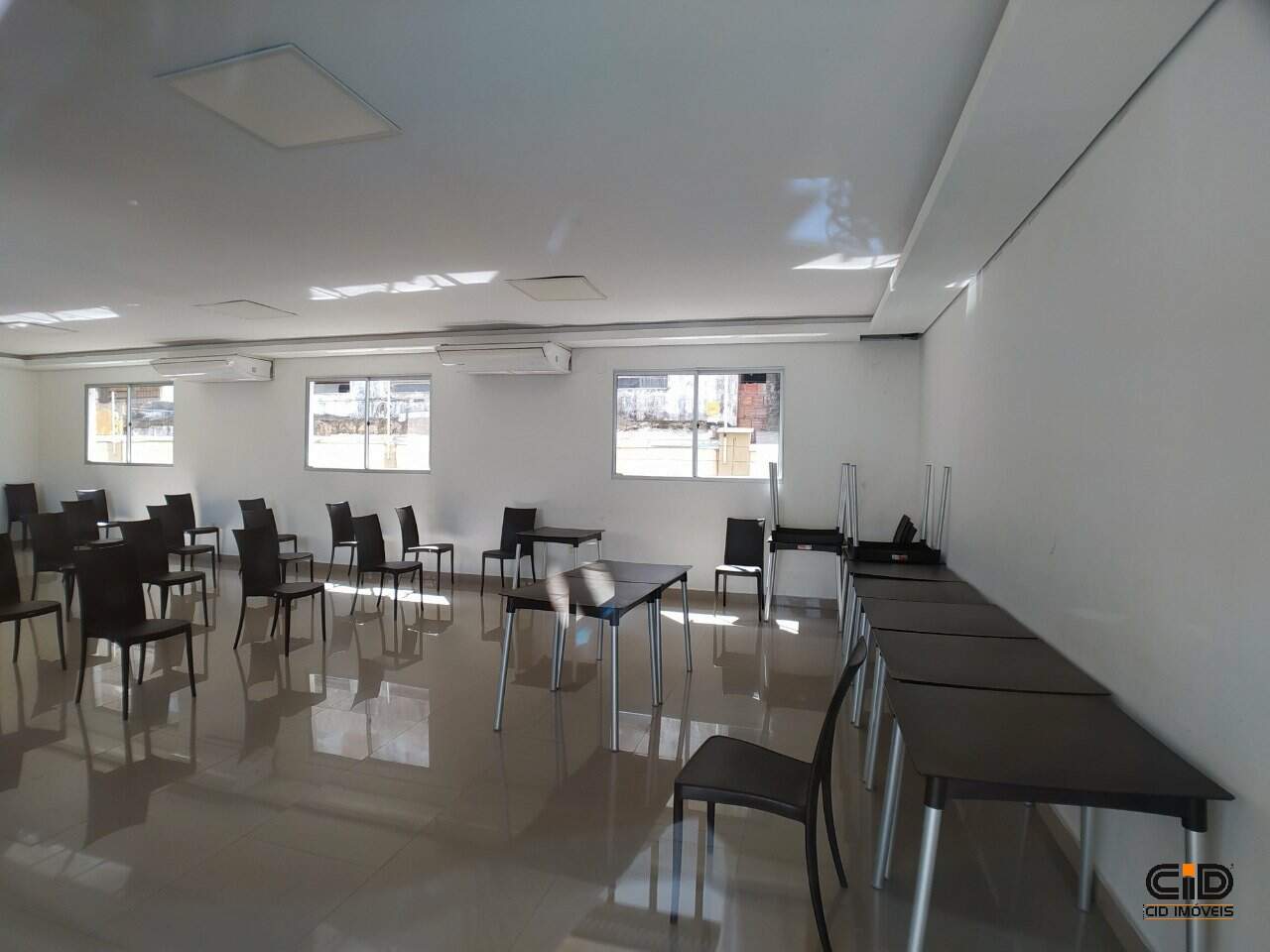 Apartamento para alugar com 2 quartos, 68m² - Foto 21