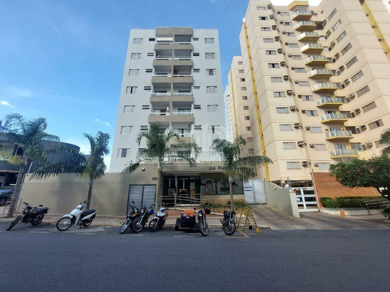 Apartamento à venda com 2 quartos, 63m² - Foto 11