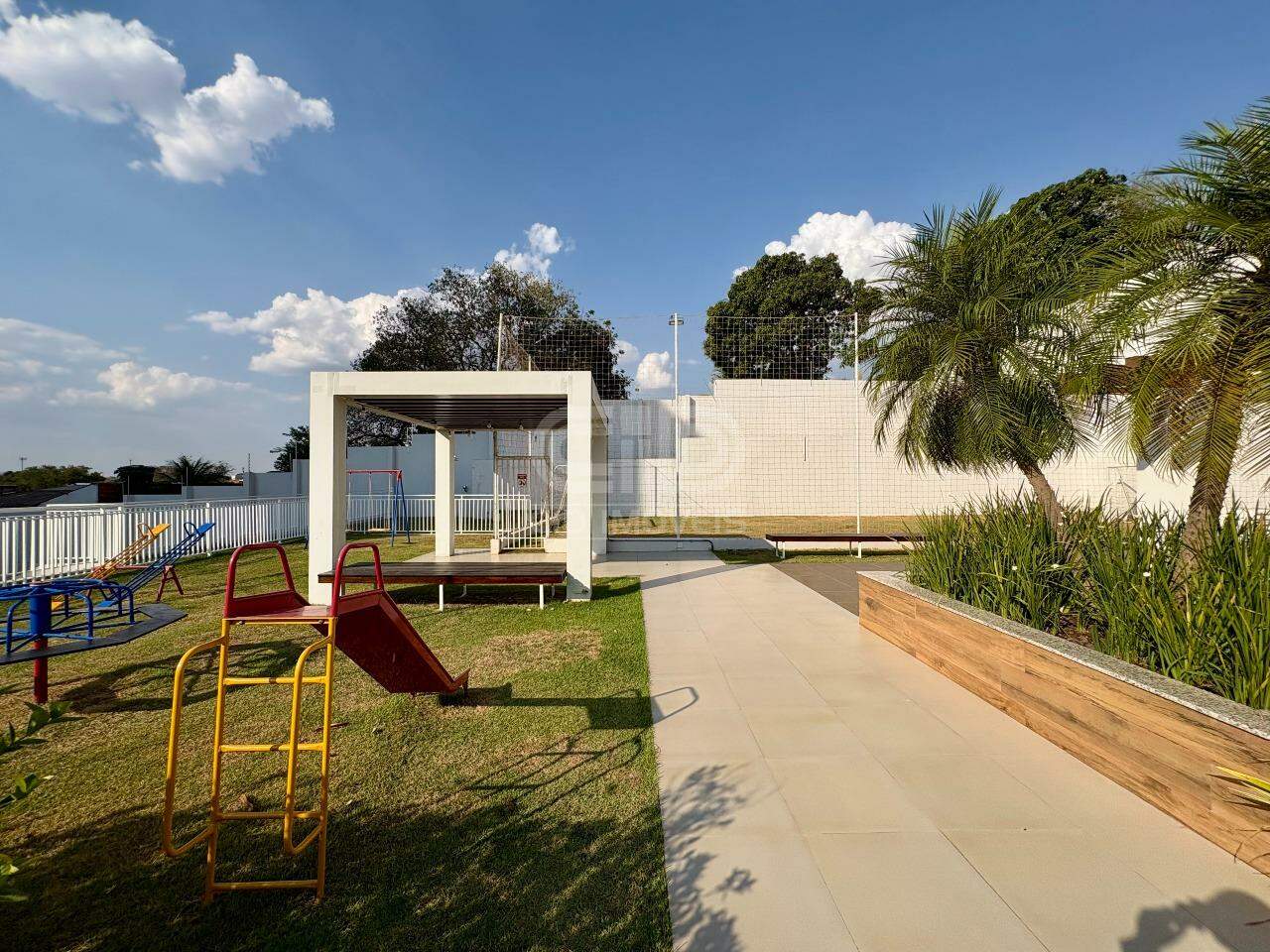 Apartamento à venda com 2 quartos, 64m² - Foto 13