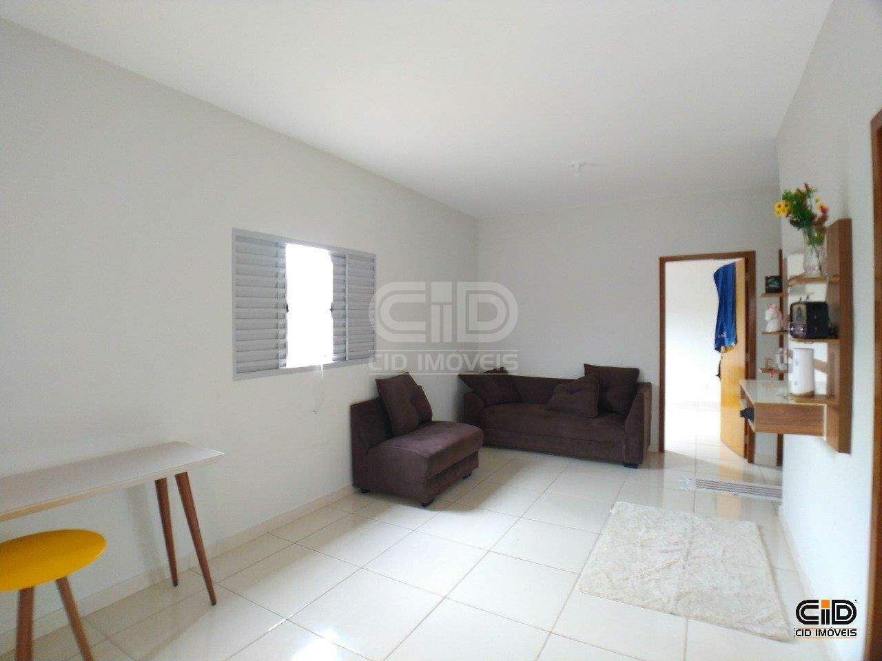 Casa à venda com 3 quartos, 93m² - Foto 2