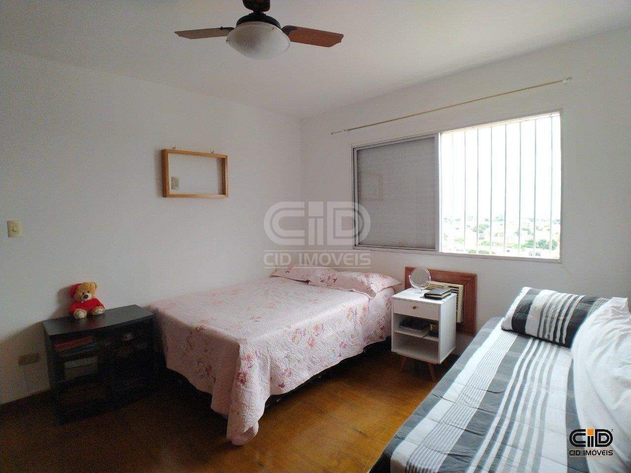 Apartamento à venda com 3 quartos, 126m² - Foto 7