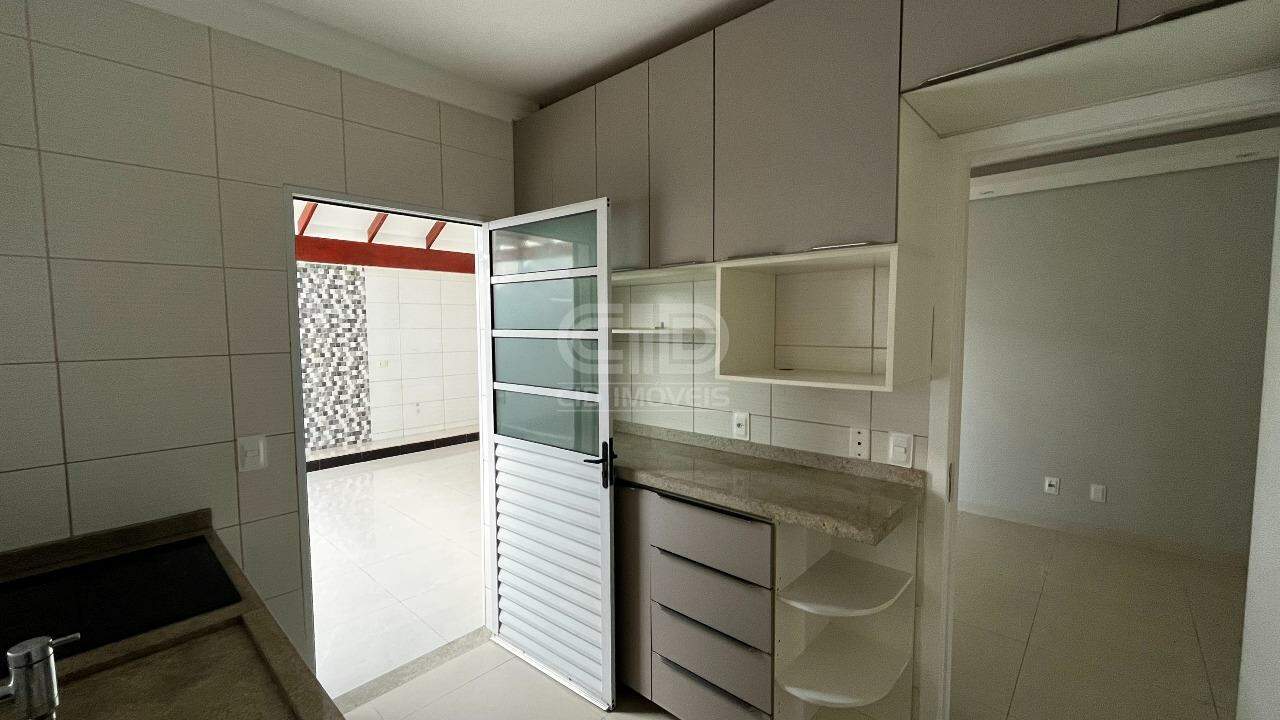 Casa de Condomínio à venda com 2 quartos, 70m² - Foto 9