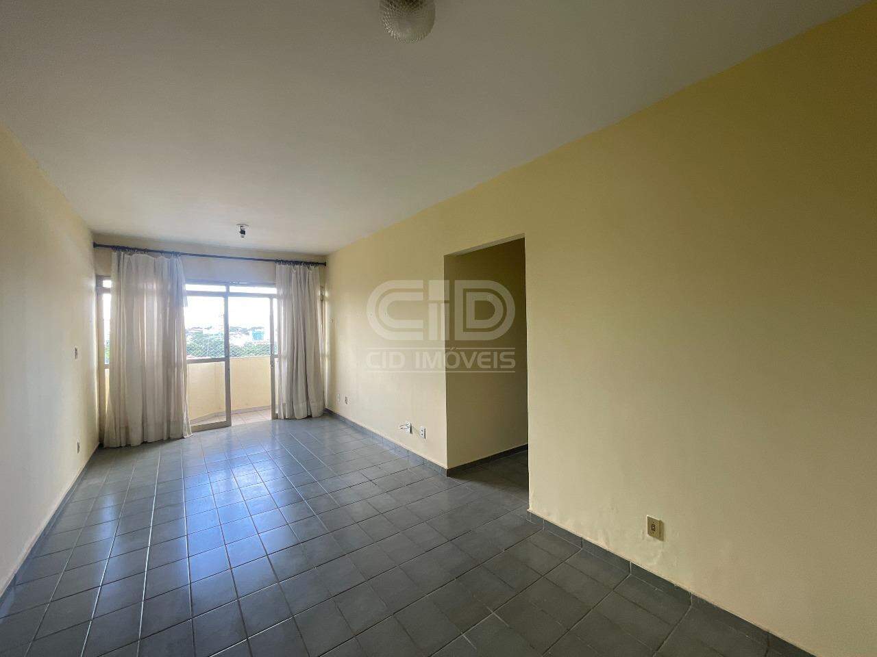 Apartamento para alugar com 3 quartos, 90m² - Foto 2