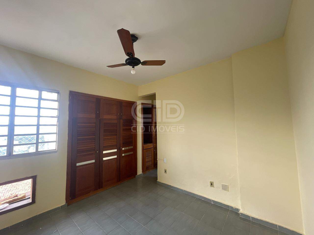 Apartamento para alugar com 3 quartos, 90m² - Foto 19