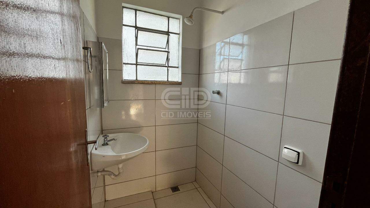 Prédio Inteiro para alugar com 2 quartos, 95m² - Foto 4