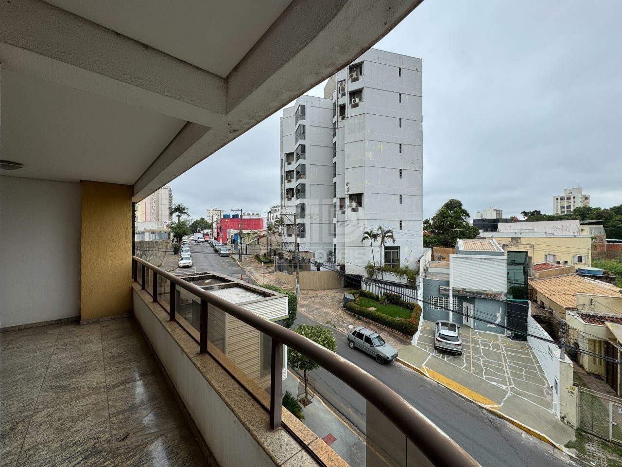 Apartamento com 3 Suítes no Edifício Rio Sena