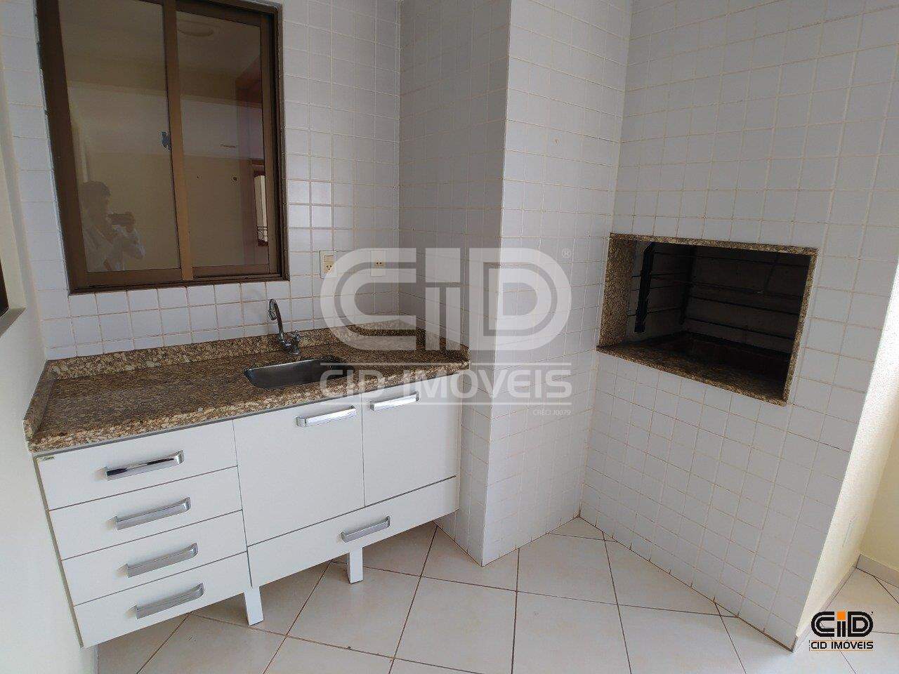 Apartamento para alugar com 3 quartos, 158m² - Foto 5