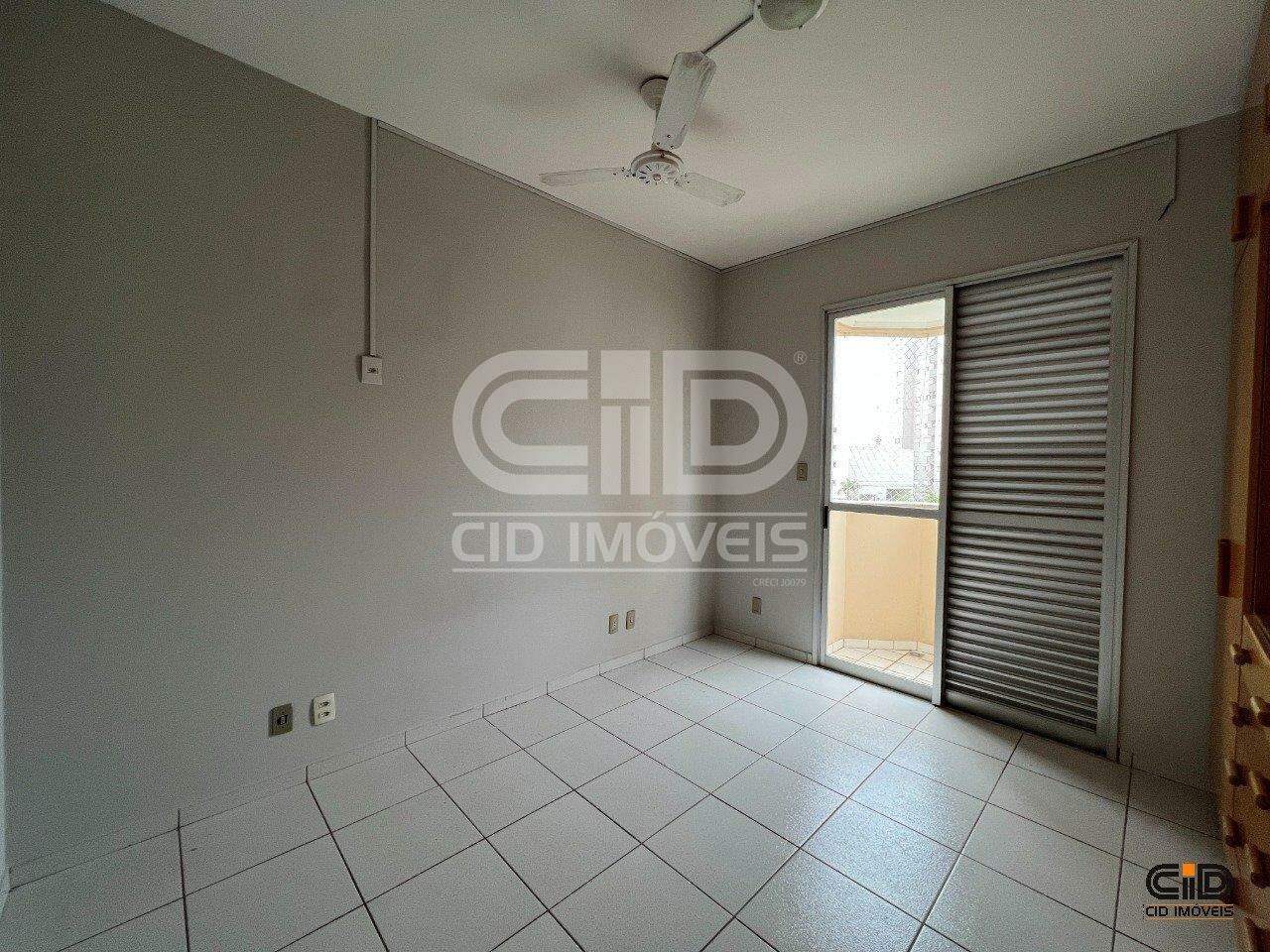 Apartamento para alugar com 3 quartos, 96m² - Foto 10