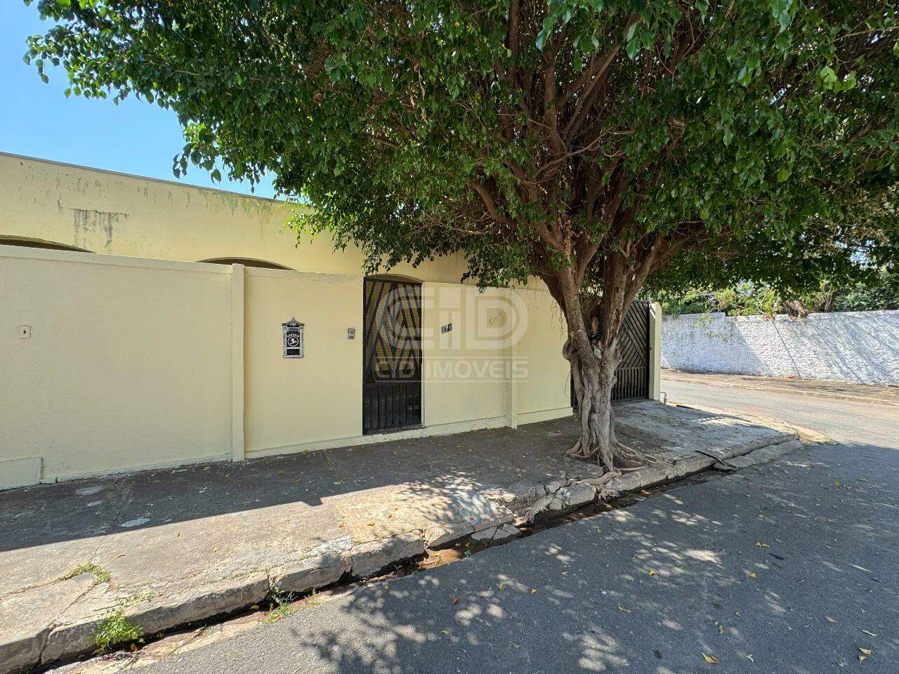 Casa, 5 quartos, 150 m² - Foto 1