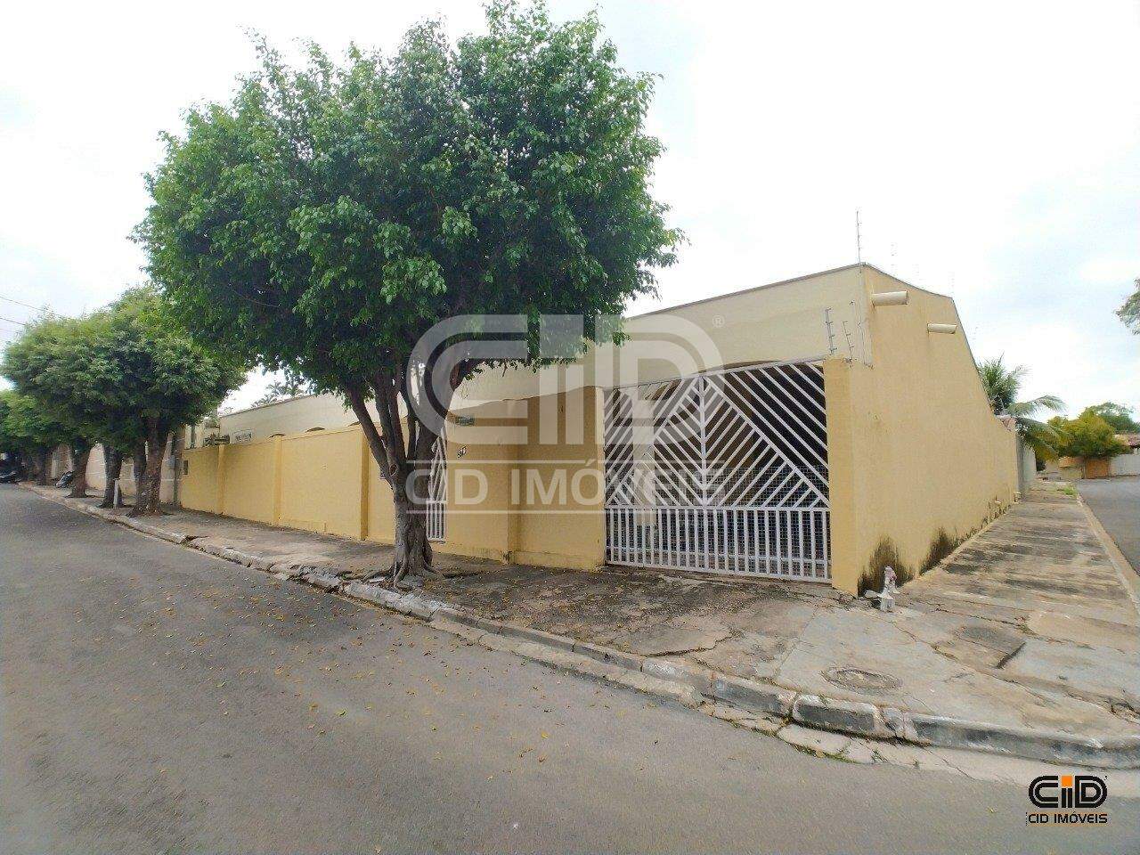 Casa, 5 quartos, 150 m² - Foto 2