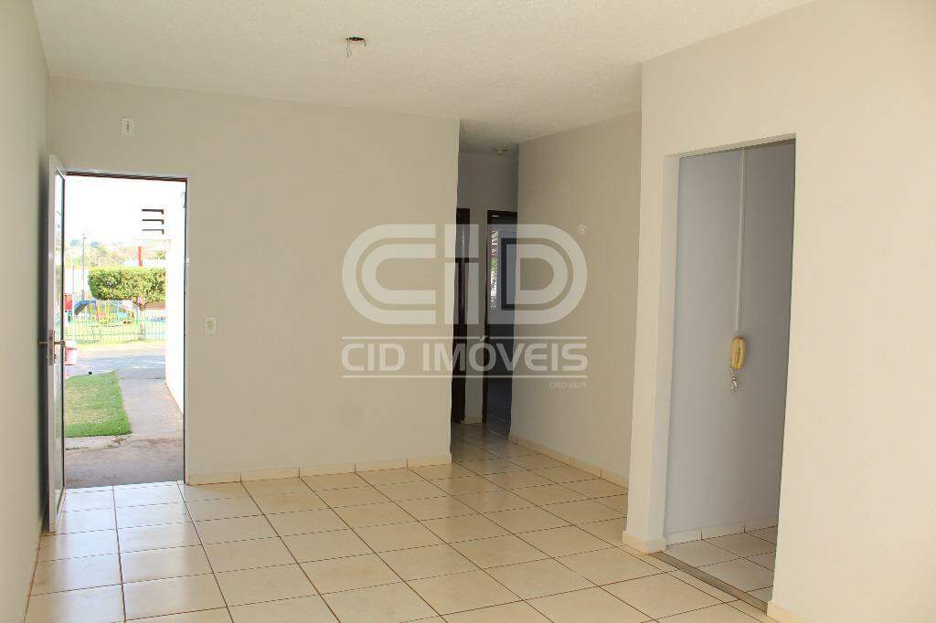 Casa para alugar com 3 quartos, 60m² - Foto 5