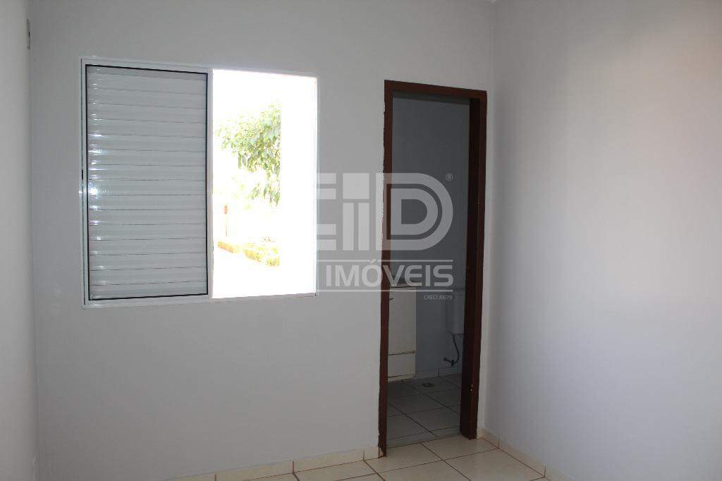 Casa para alugar com 3 quartos, 60m² - Foto 11