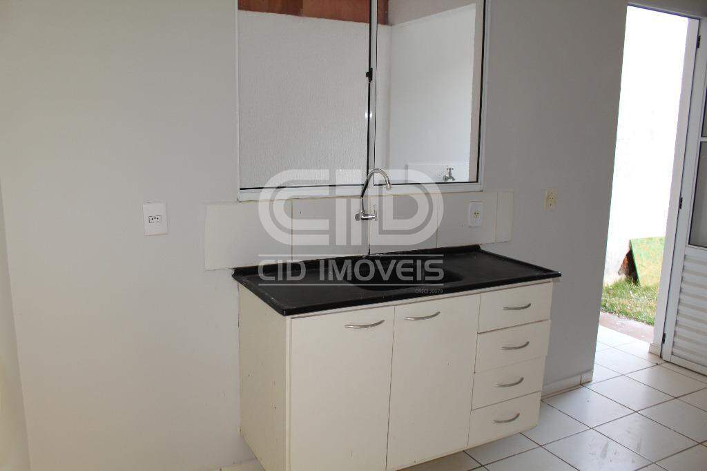 Casa para alugar com 3 quartos, 60m² - Foto 15