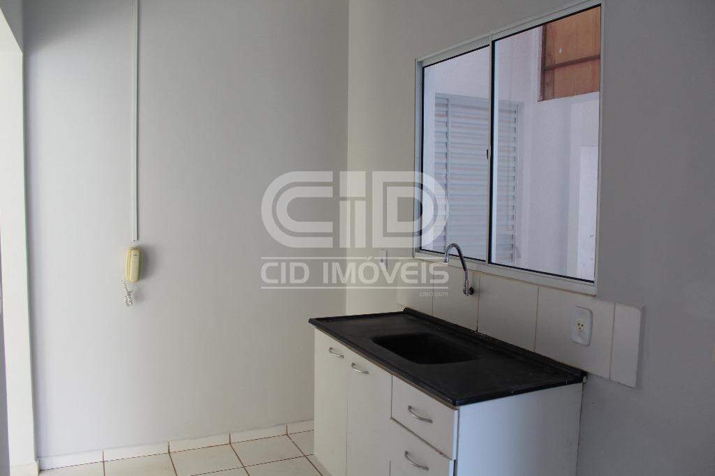 Casa para alugar com 3 quartos, 60m² - Foto 16