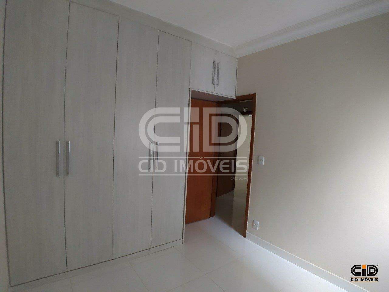 Apartamento para aluguel no Consil: 