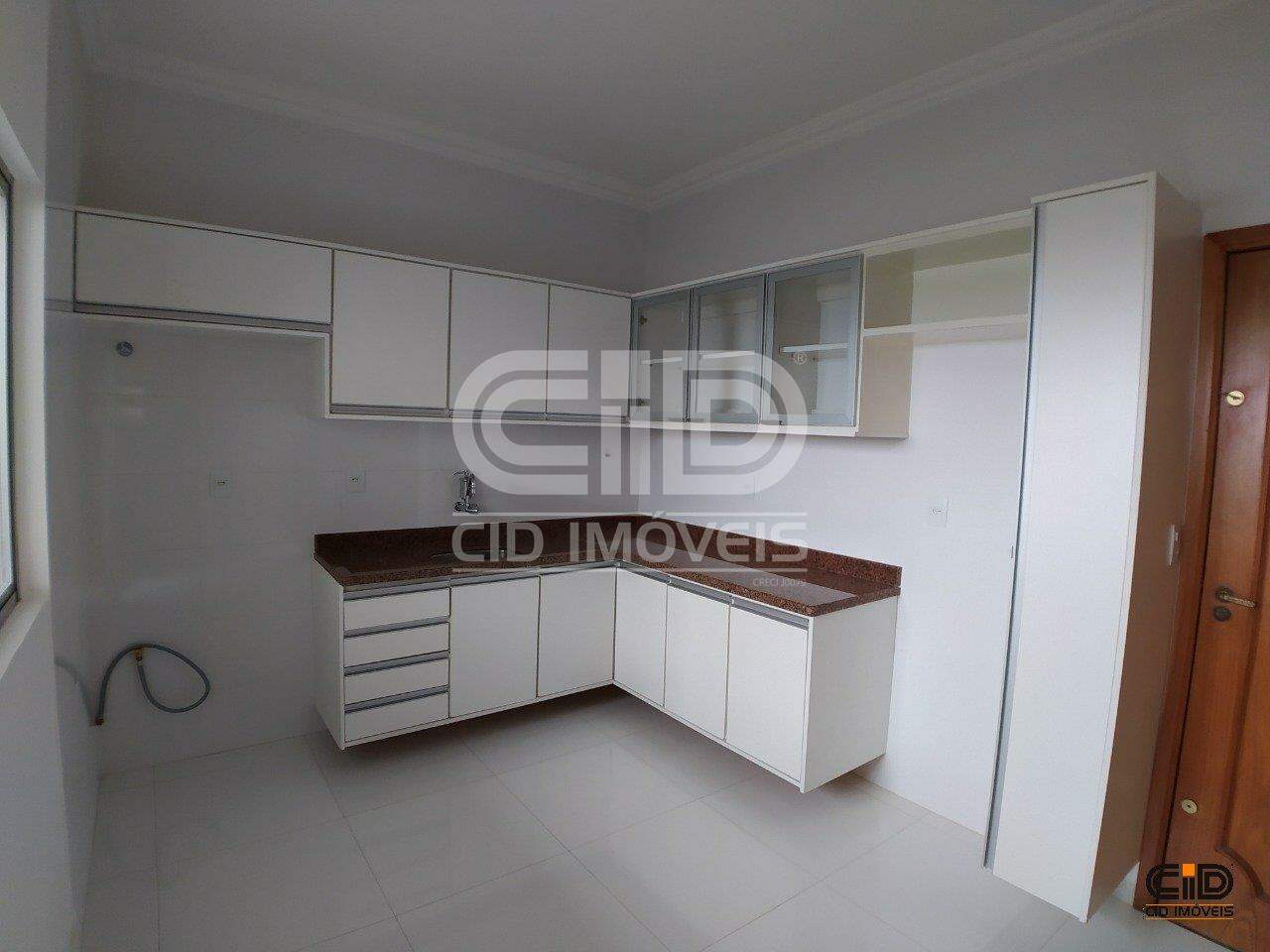 Apartamento para aluguel no Consil: 