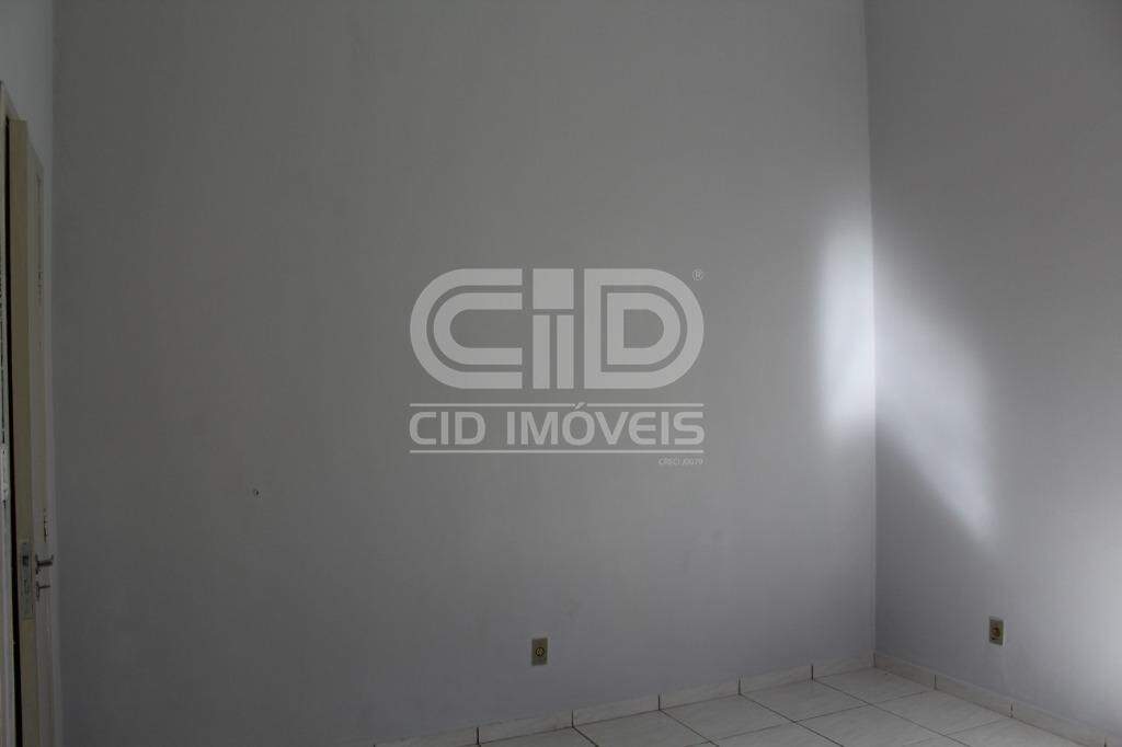 Casa para alugar com 3 quartos, 230m² - Foto 12