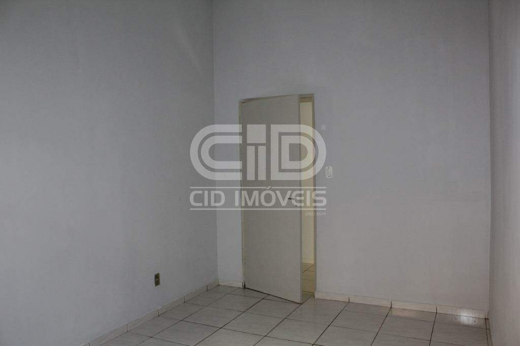 Casa para alugar com 3 quartos, 230m² - Foto 16