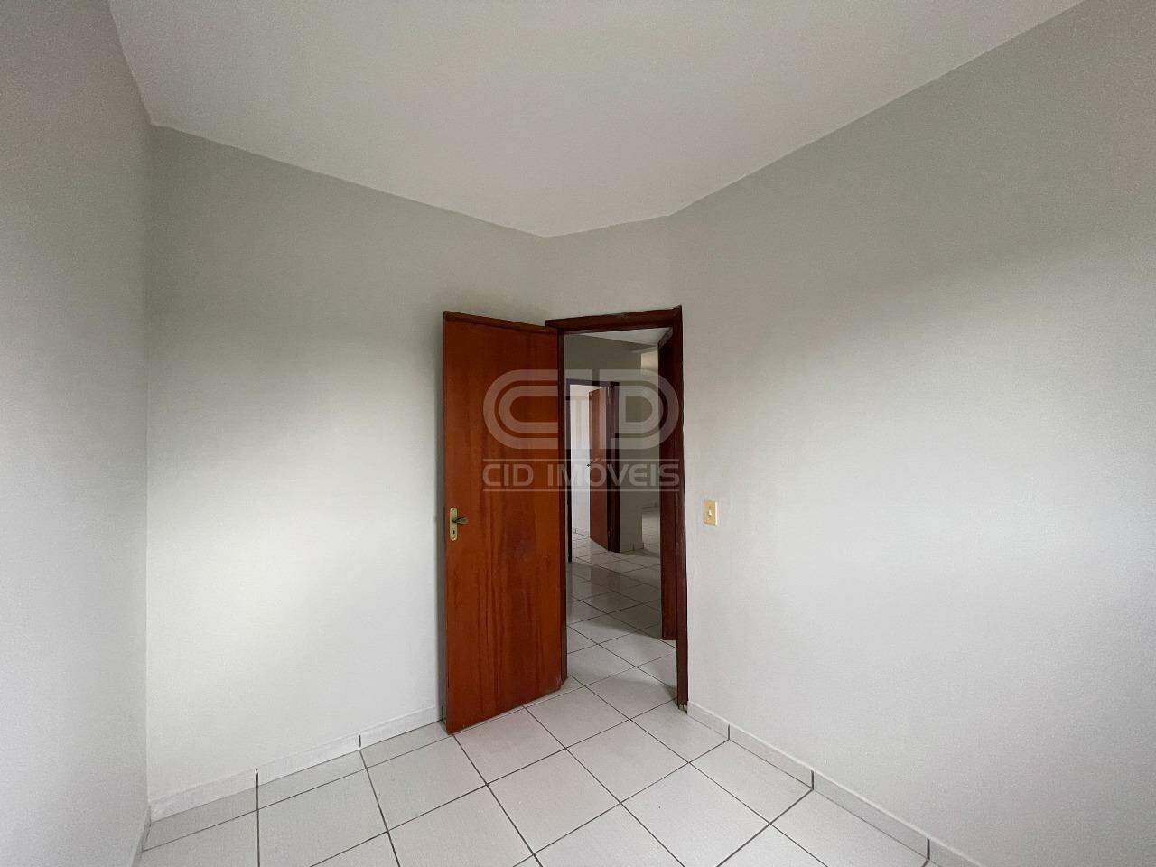 Apartamento para alugar com 3 quartos, 85m² - Foto 11