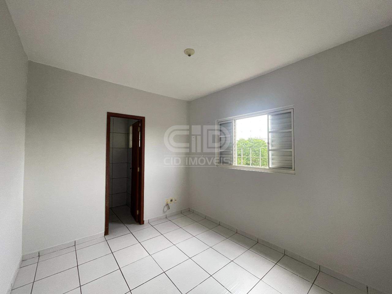 Apartamento para alugar com 3 quartos, 85m² - Foto 13