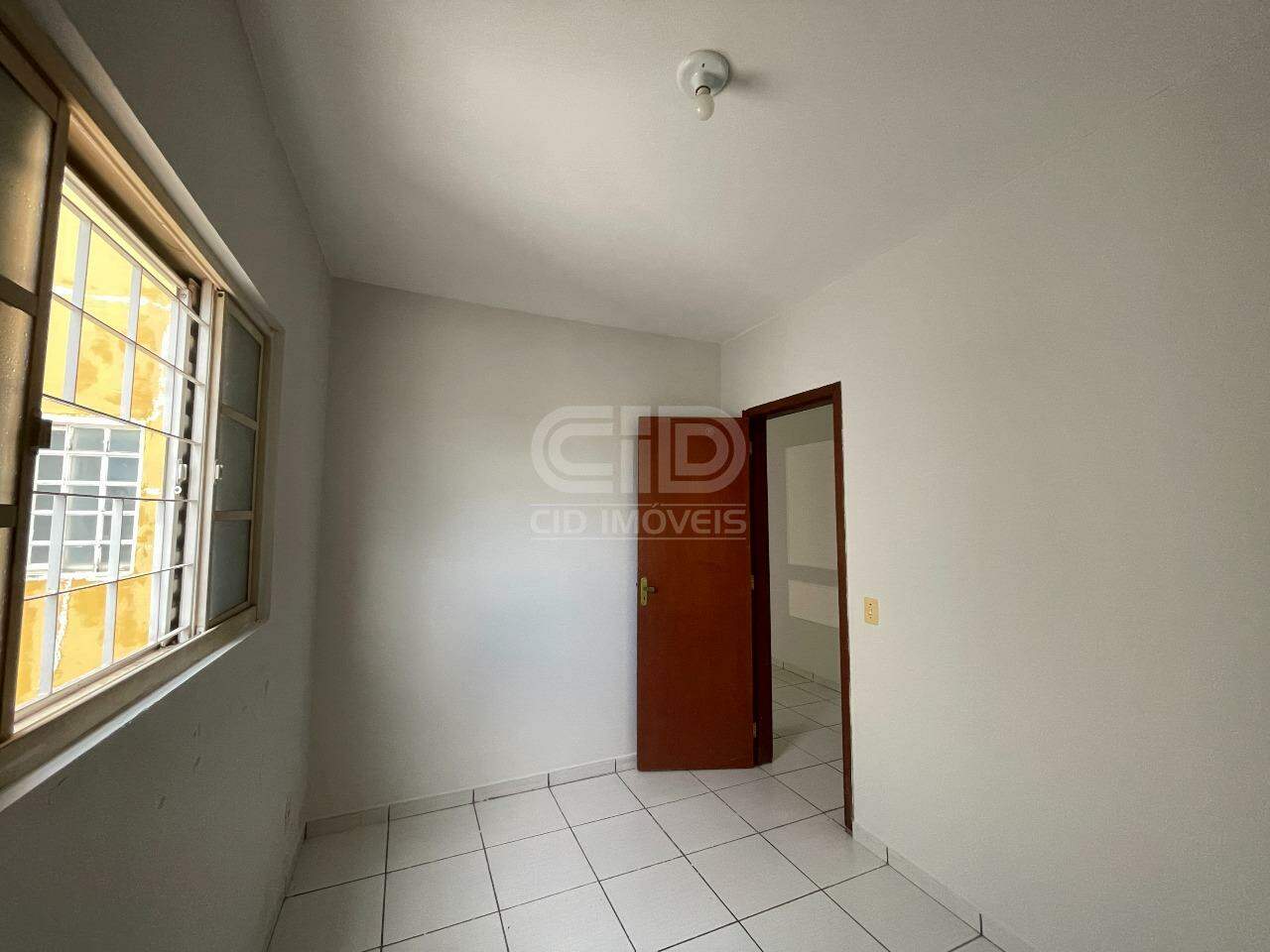 Apartamento para alugar com 3 quartos, 85m² - Foto 8