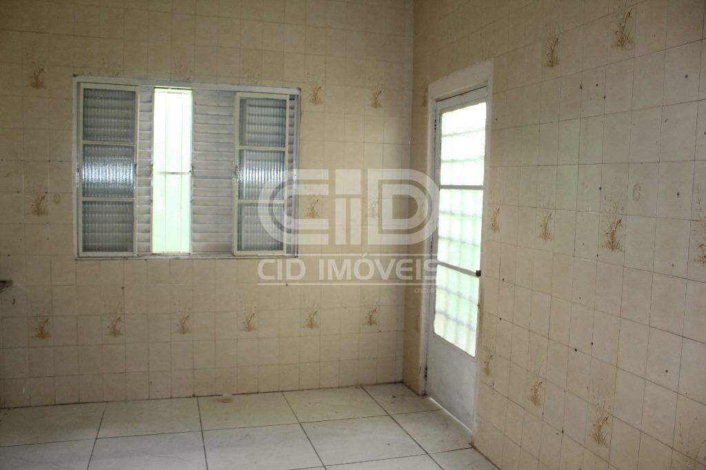 Casa para alugar com 3 quartos, 185m² - Foto 8