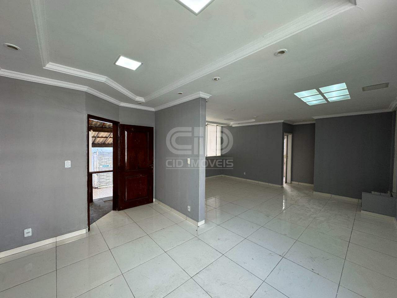Casa, 4 quartos, 216 m² - Foto 3