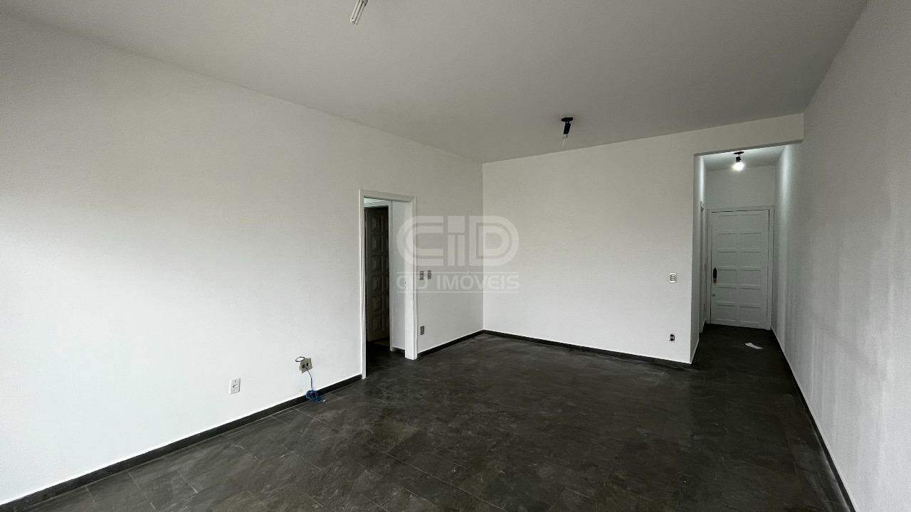 Apartamento para alugar com 3 quartos, 98m² - Foto 3