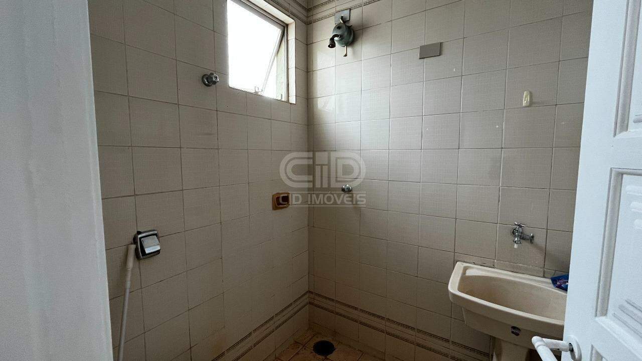 Apartamento para alugar com 3 quartos, 98m² - Foto 16