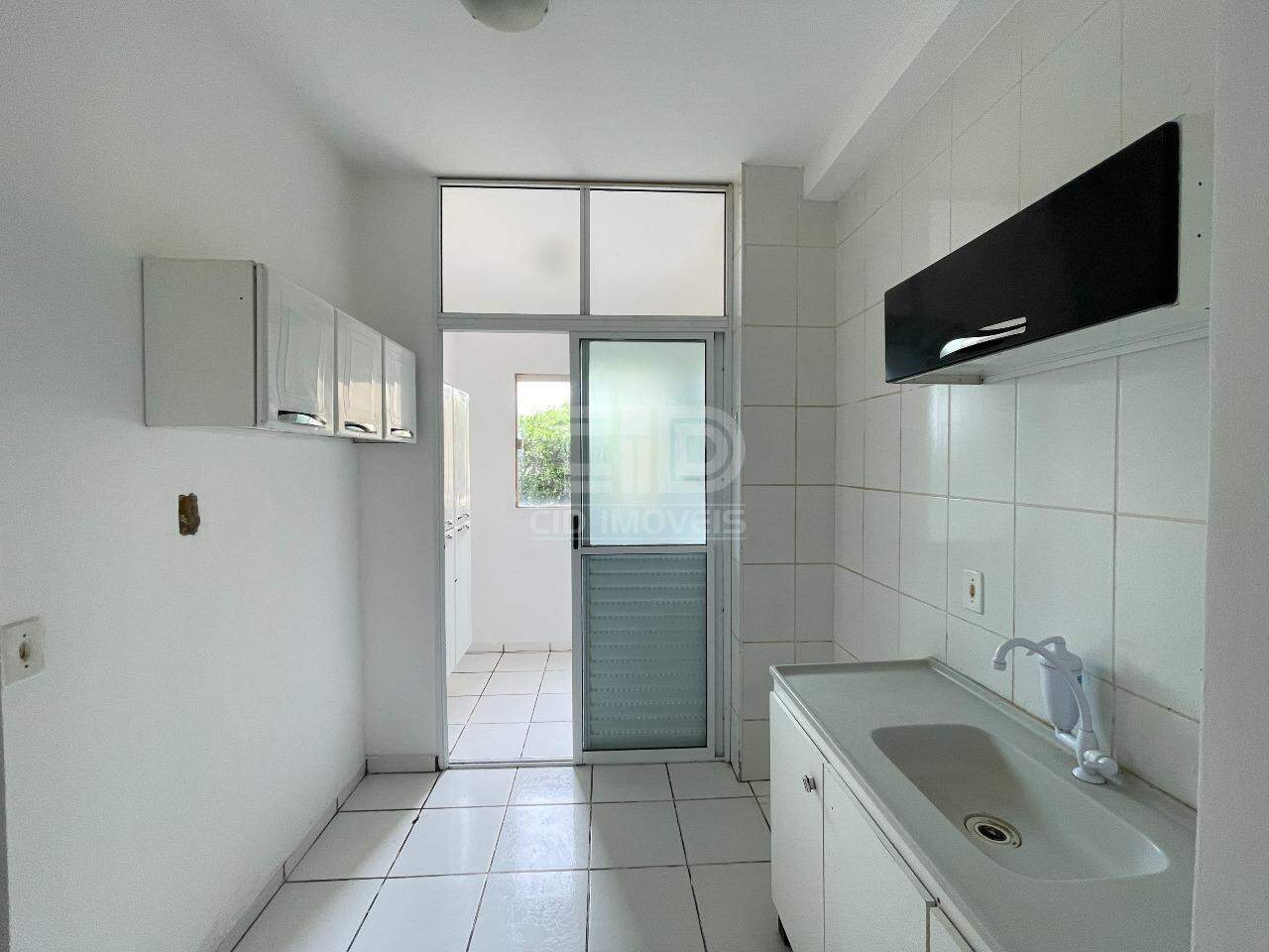 Apartamento para alugar com 3 quartos, 70m² - Foto 3