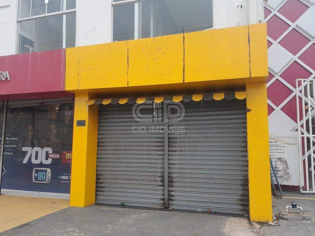 Salão comercial com 70 m² no CPA II