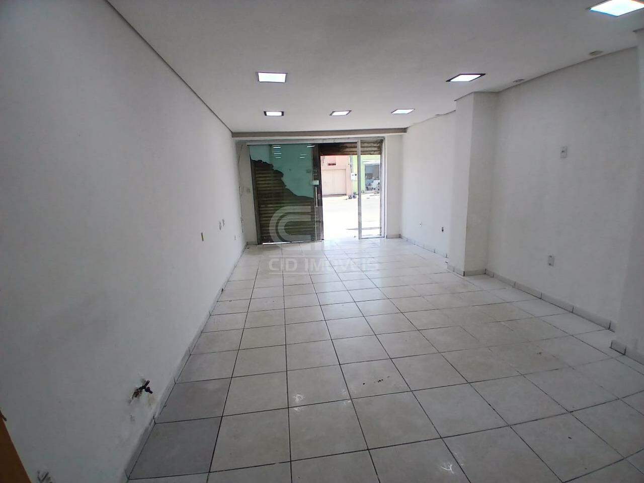 Sala Comercial para aluguel no CPA II: 