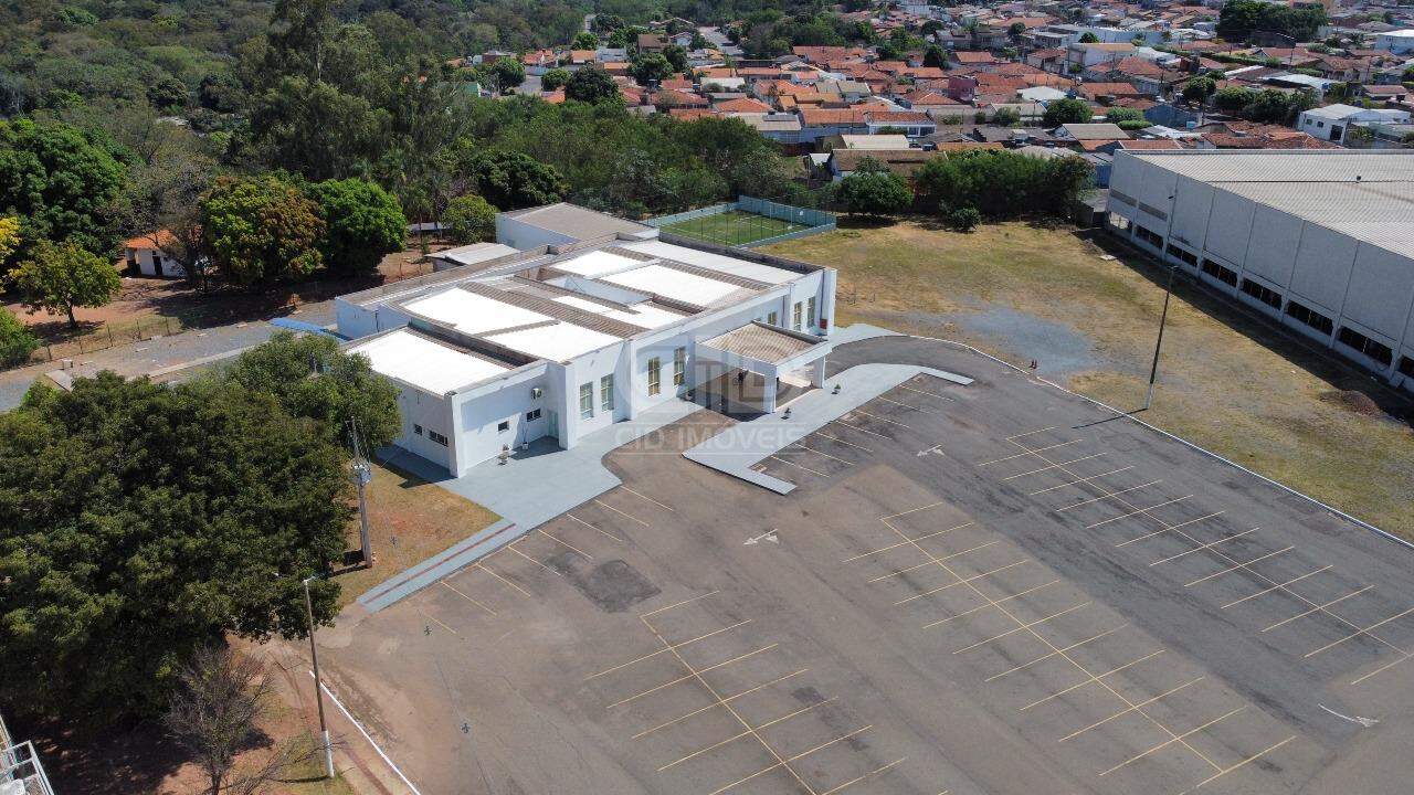 Prédio Inteiro, 712 m² - Foto 1