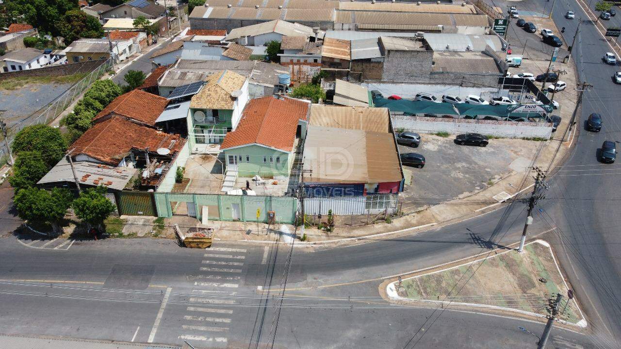 Imovel Comercial com Aproximadamente 214m² no Bairro Cidade Verde