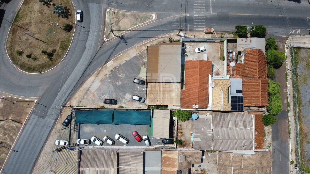 Imovel Comercial com Aproximadamente 214m² no Bairro Cidade Verde