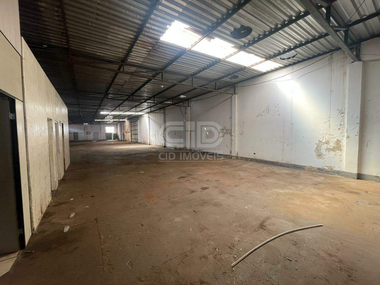 Depósito-Galpão-Armazém para alugar, 1000m² - Foto 9