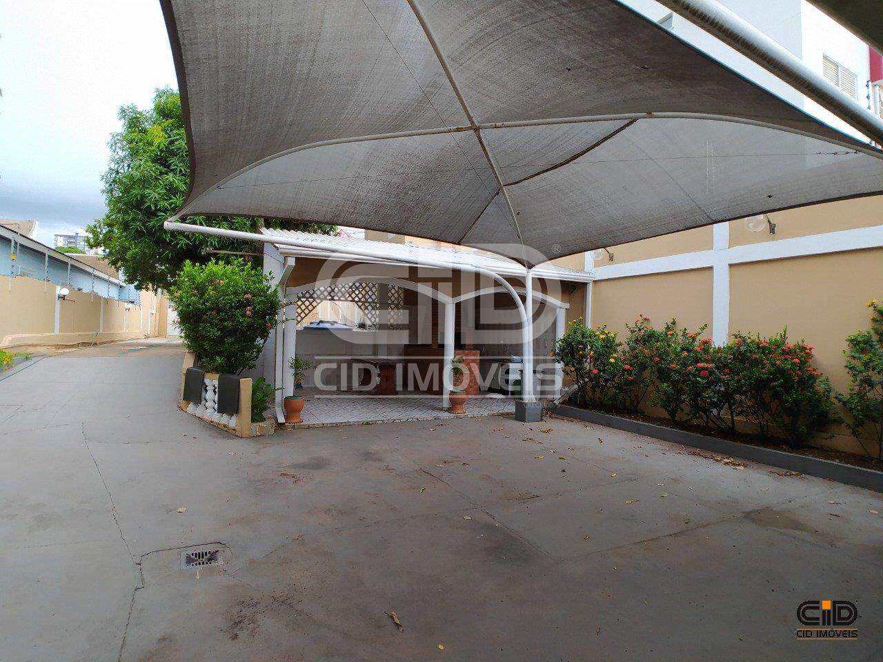 Casa para alugar com 4 quartos, 328m² - Foto 29