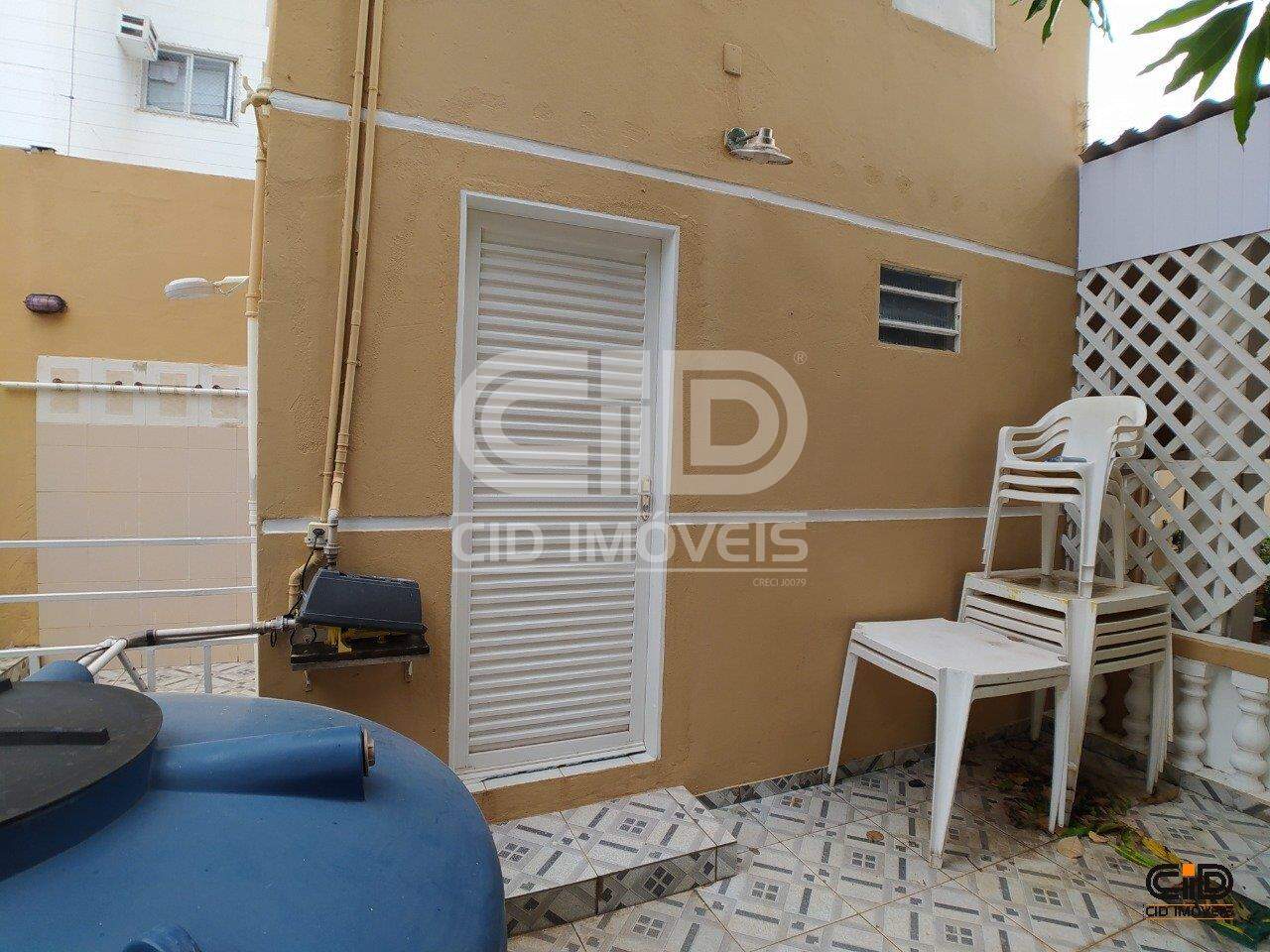 Casa para alugar com 4 quartos, 328m² - Foto 33