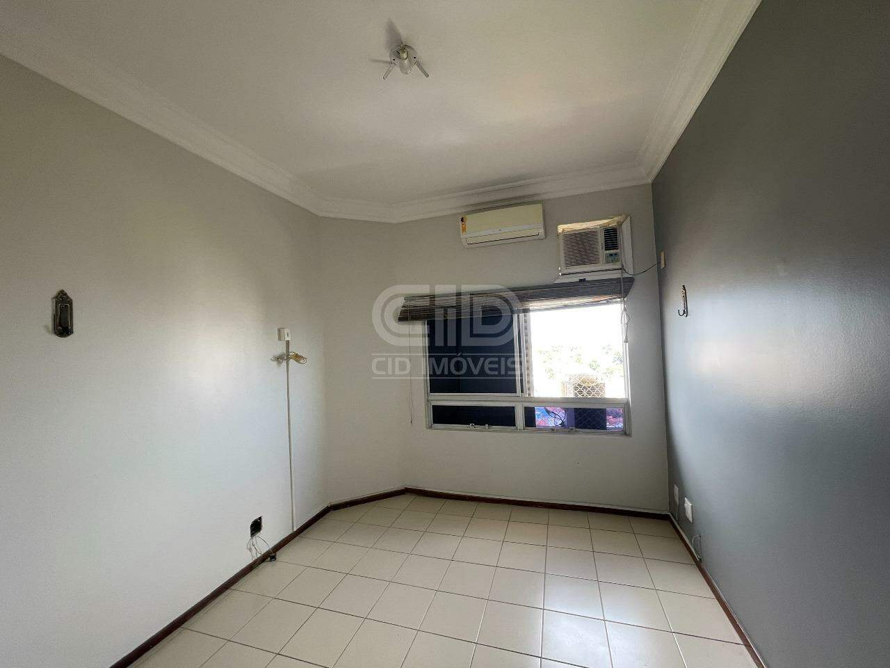 Apartamento para alugar com 4 quartos, 240m² - Foto 16