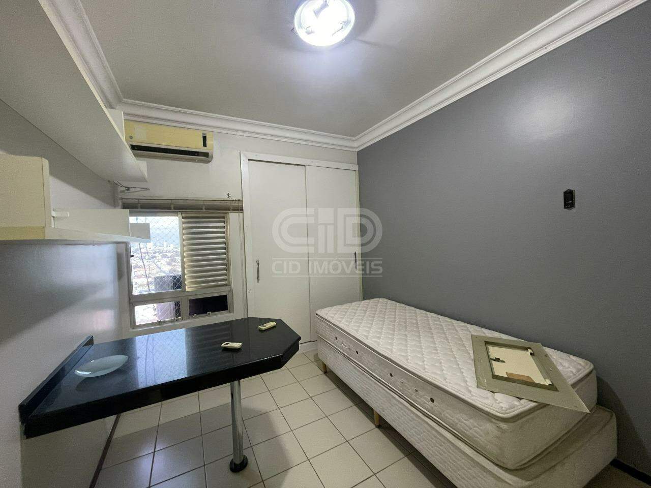 Apartamento para alugar com 4 quartos, 240m² - Foto 14