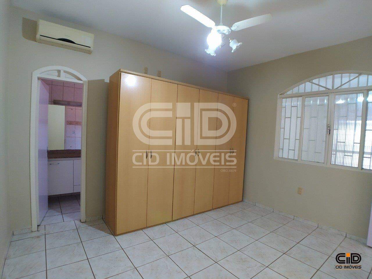 Prédio Inteiro para alugar com 4 quartos, 328m² - Foto 7