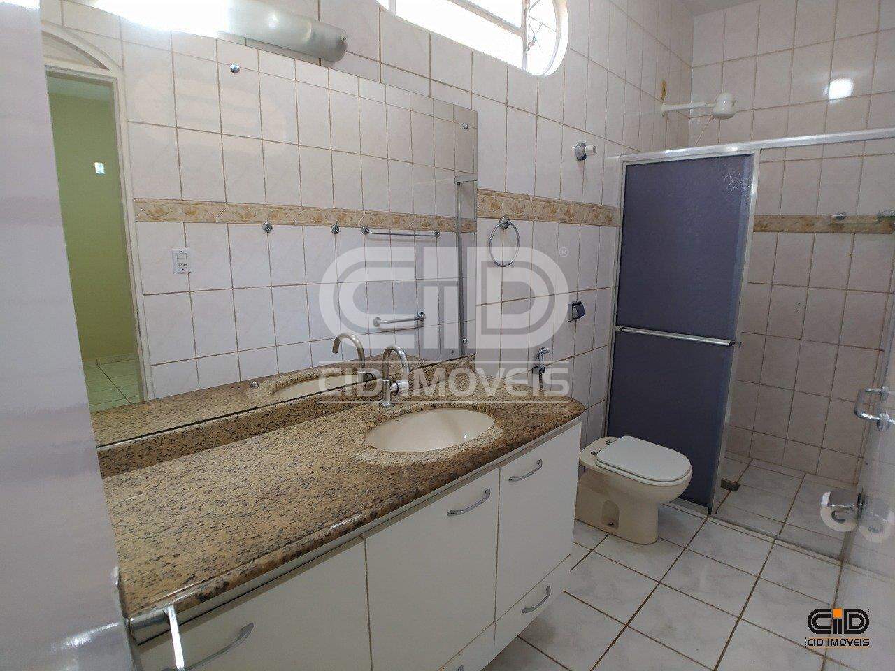 Prédio Inteiro para alugar com 4 quartos, 328m² - Foto 8