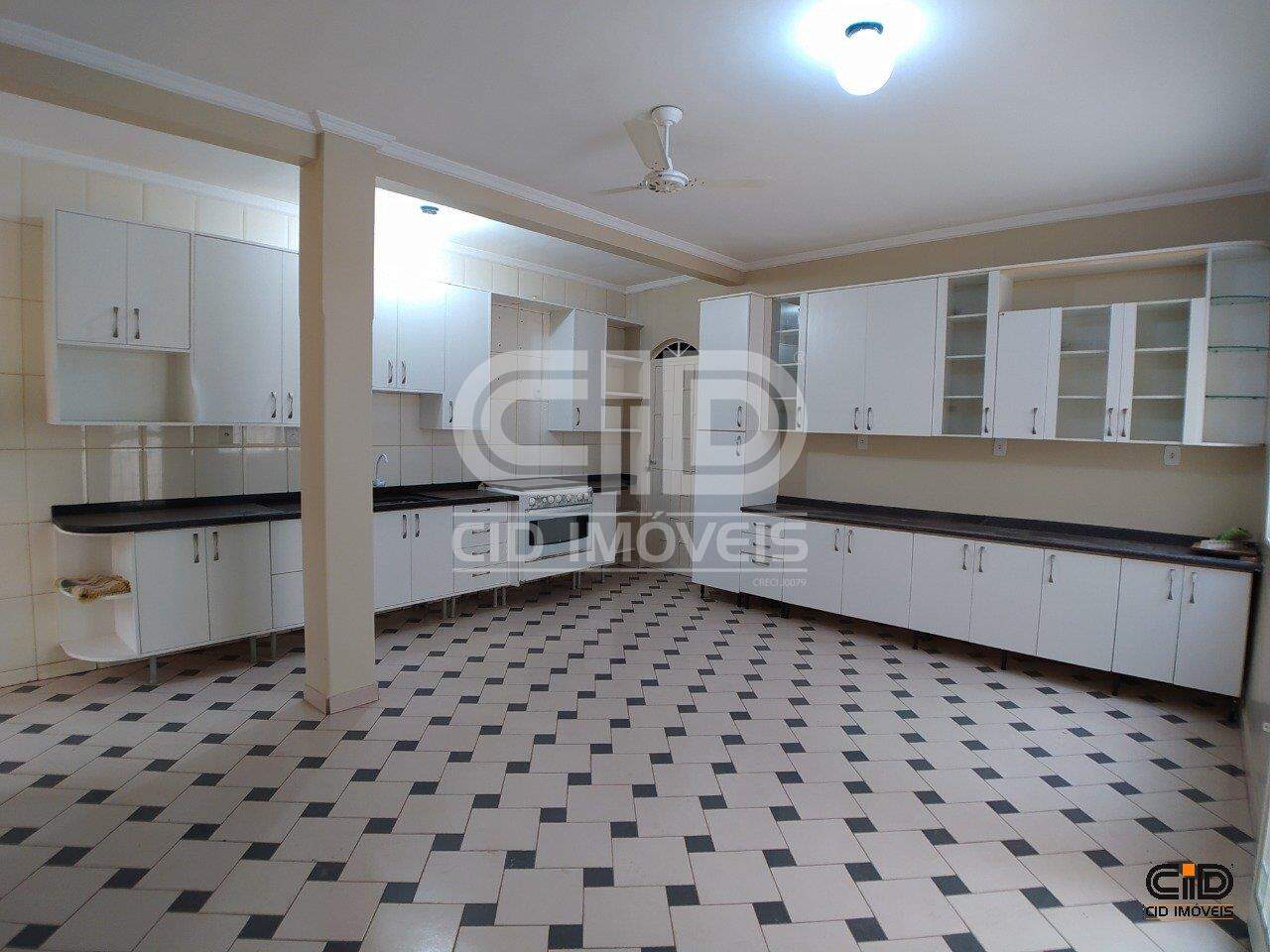 Prédio Inteiro para alugar com 4 quartos, 328m² - Foto 15