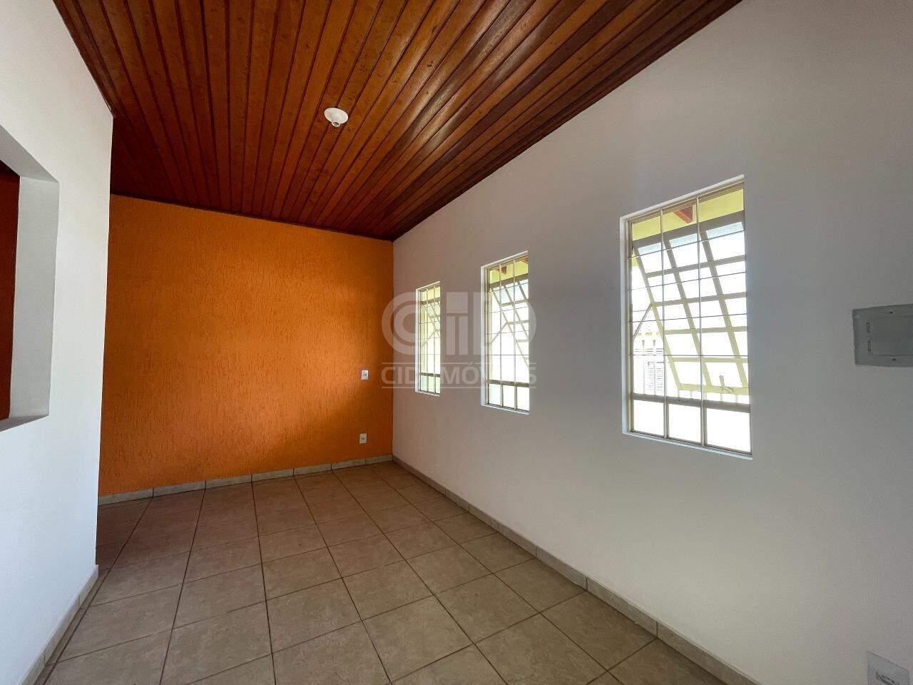 Casa para alugar com 3 quartos, 172m² - Foto 3