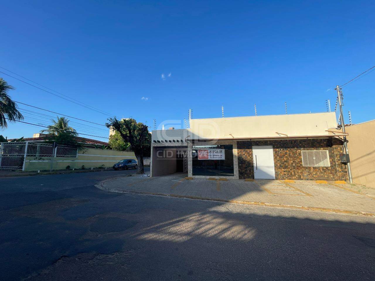 Prédio Inteiro para alugar, 300m² - Foto 1